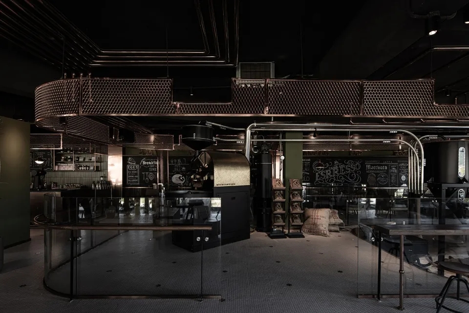 广东硬核的金属质感，让这个杭州餐饮空间设计绝了